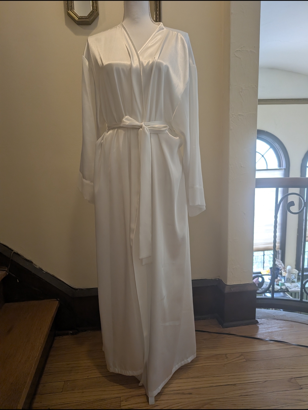 Silky White Long Robe with Waist Tie/Pockets (Poly/Nylon)